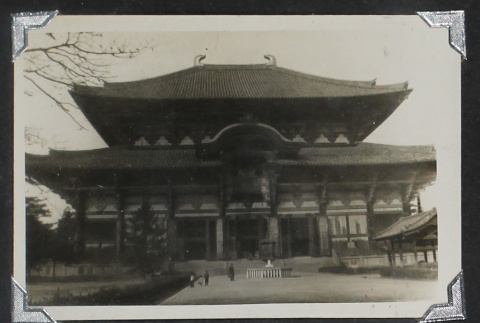 Temple (ddr-densho-550-301)