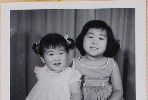 Leslie and Susan Shiomi (ddr-densho-522-453)