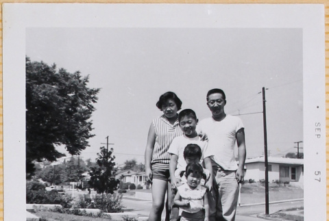 Hardy, Yoshiko, William, Susan and Leslie Shiomi (ddr-densho-522-448)