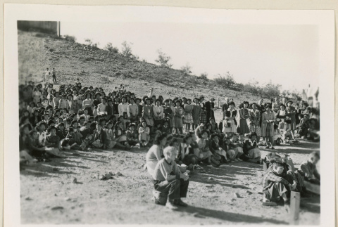 Students listen to Dr. James (ddr-densho-37-968)