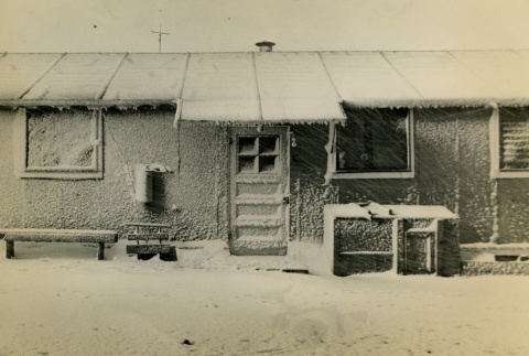 Barracks in winter (ddr-densho-159-39)