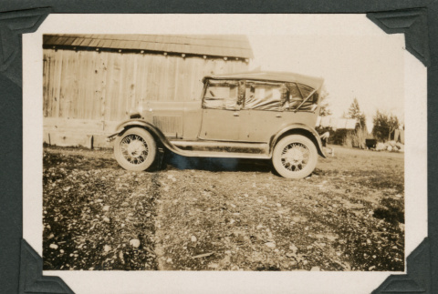 Photo of a car from the side (ddr-densho-483-287)