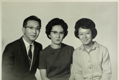 The Tsubota family (ddr-densho-252-110)