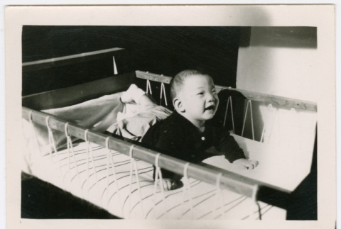 Baby in crib (ddr-densho-329-1274)