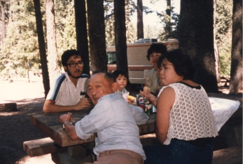 George Kida picnicking with relatives from Japan (ddr-one-3-82)