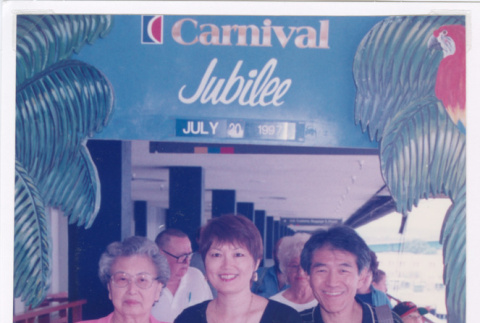 Mitzi Isoshima and family on a cruise (ddr-densho-477-755)