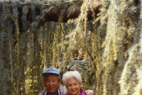 Tom and Amy Kubota in the Garden (ddr-densho-354-405)