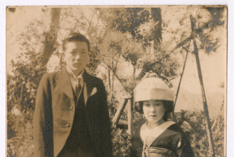Couple (ddr-densho-550-261)