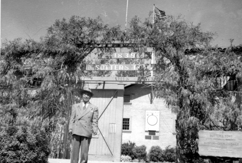 Fujitaro Kubota at Fort Sutter in Sacramento, CA (ddr-densho-354-139)
