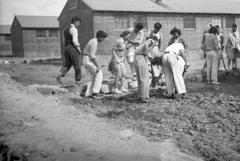 Students working on the school garden (ddr-fom-1-828)