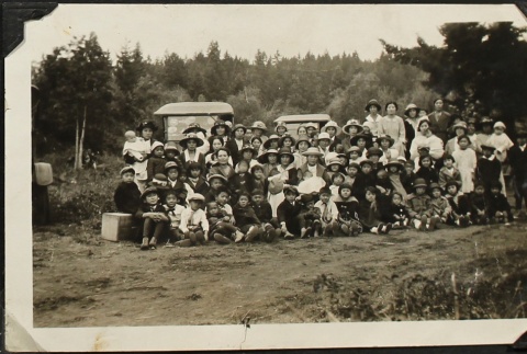 Japanese American women and children (ddr-densho-259-189)