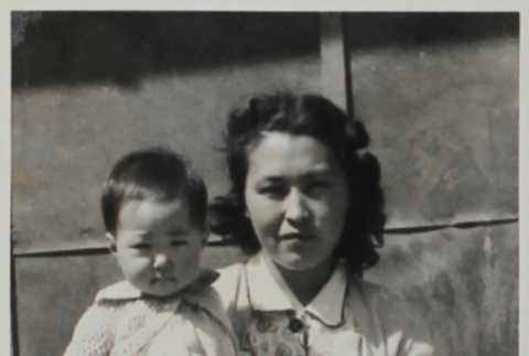 Photograph: Goto family (ddr-densho-357-755-mezzanine-a1cf244dfb)