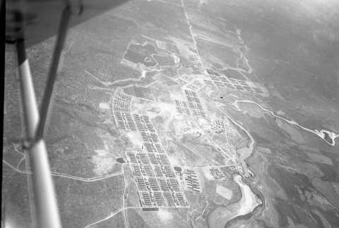 Aerial view of Minidoka (ddr-fom-1-720)