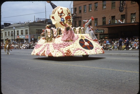 Portland Rose Festival Parade- Float 43 
