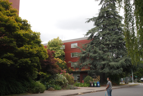 Xavier Hall courtyard, Seattle University (ddr-densho-354-2740)