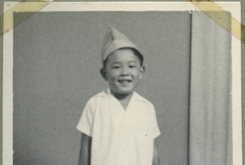 A boy in a hat (ddr-manz-4-119)