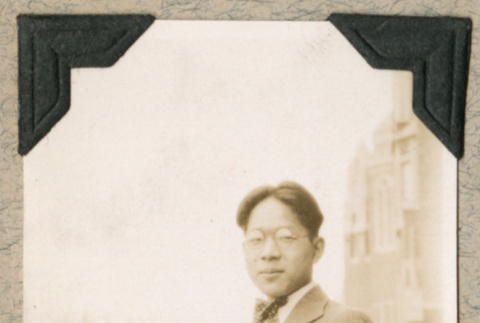 William Takahashi on University of Washington campus (ddr-densho-383-255)