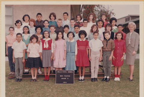 Class photo (ddr-densho-522-629)