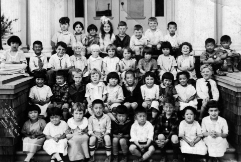 Class photo from Everett School in Alameda (ddr-ajah-6-665)