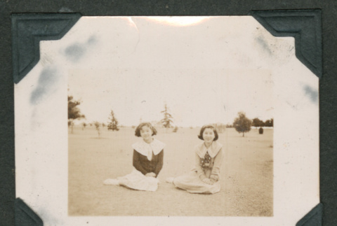 Two girls (ddr-densho-550-293)