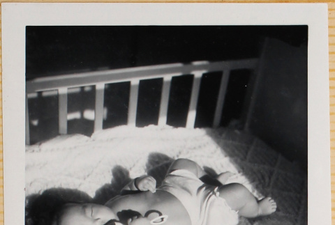 Leslie Shiomi in a crib (ddr-densho-522-379)