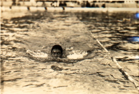 Reizo Koike swimming breaststroke (ddr-njpa-4-465)