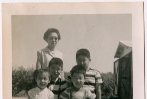 Japanese American family (ddr-densho-325-504)