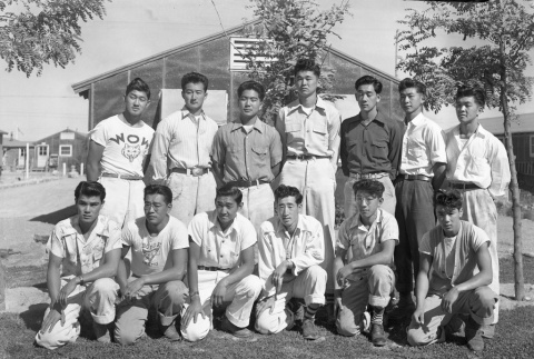 Men's sports team in Minidoka (ddr-fom-1-581)