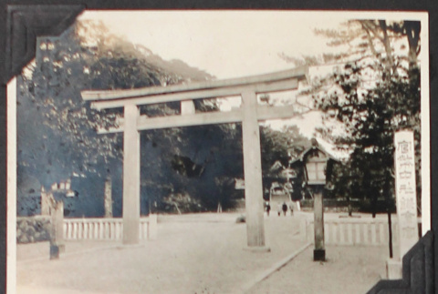 Tori Shrine (ddr-densho-326-304)