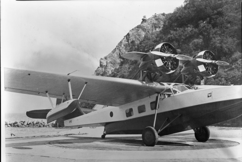 Seaplane at Catalina Terminal (ddr-csujad-43-188)