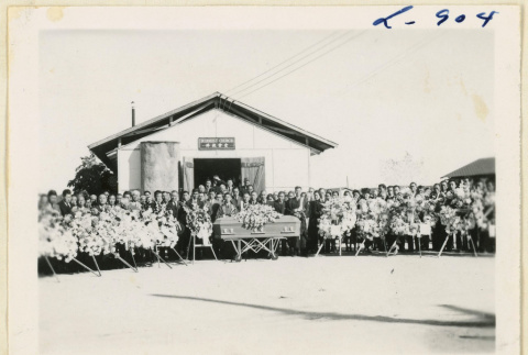 Mourners at Hatashita's funeral (ddr-densho-37-1977)