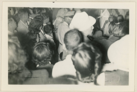 Crowd ready to board a train (ddr-densho-37-910)