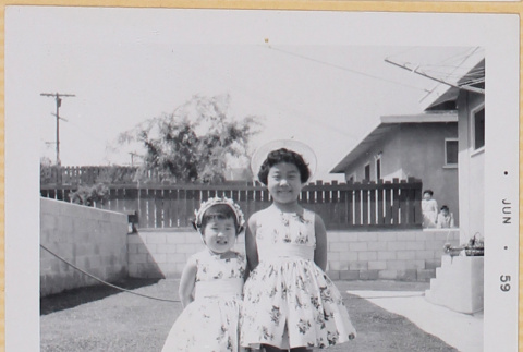 Susan and Leslie Shiomi (ddr-densho-522-577)
