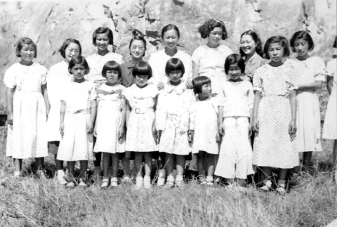 Japanese American girls at a picnic (ddr-densho-62-7)