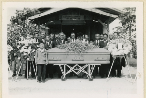 Funeral for Kichizo Kiwata (ddr-densho-37-1652)