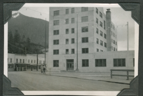 Federal building (ddr-densho-540-33)