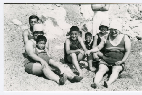 Miyoshi family at the beach (ddr-densho-480-99)