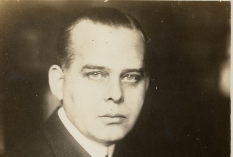 Portrait of a man (ddr-njpa-1-2576)
