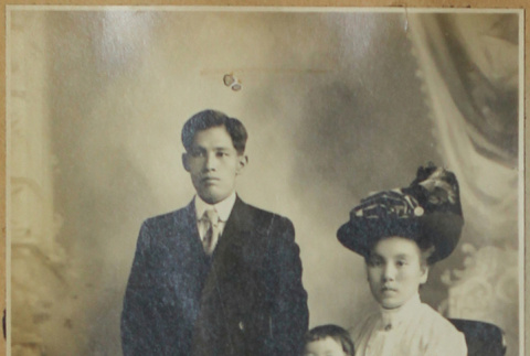Koshimizu family (ddr-densho-357-649)