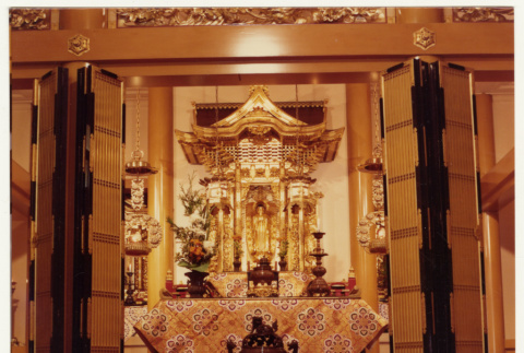Altar at the Seattle Betsuin Buddhist Temple (ddr-sbbt-4-168)