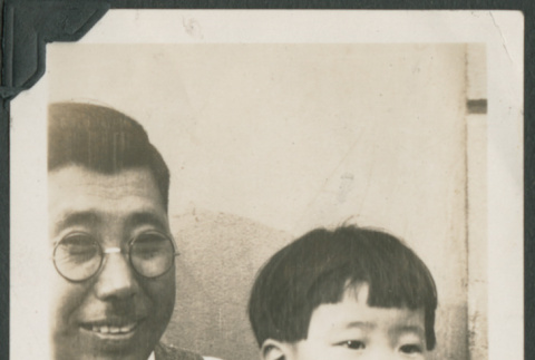 Gentaro Takahashi and child (ddr-densho-355-415)