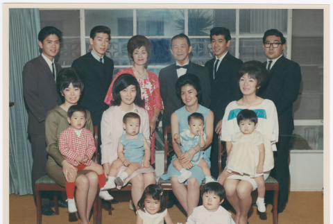 Sakai (Arai) and Kimiko Yoshitomi Family portrait (ddr-densho-430-323)
