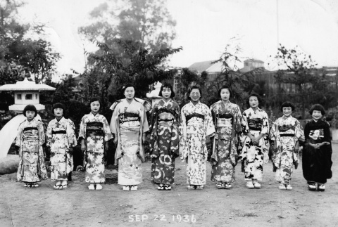 Ten girls in kimonos (ddr-ajah-3-355)