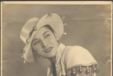 Portrait of an actor (ddr-densho-432-183)
