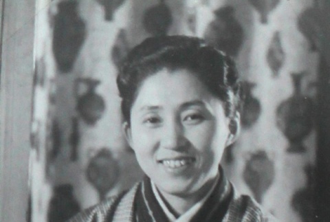 Woman in kimono (ddr-densho-252-130)