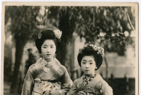 Two girls in kimonos (ddr-densho-423-562)