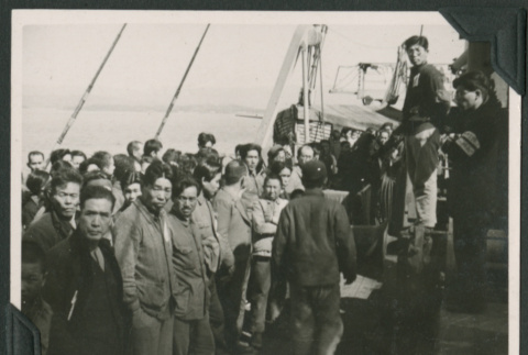 Repatriates arrive in Japan (ddr-densho-397-370)
