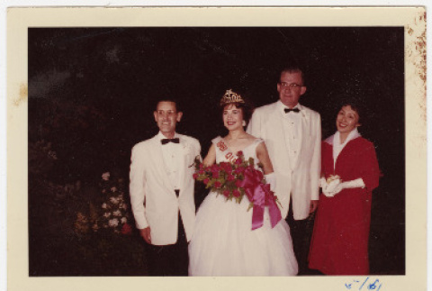Photograph (ddr-densho-433-169-mezzanine-335e6237d3)