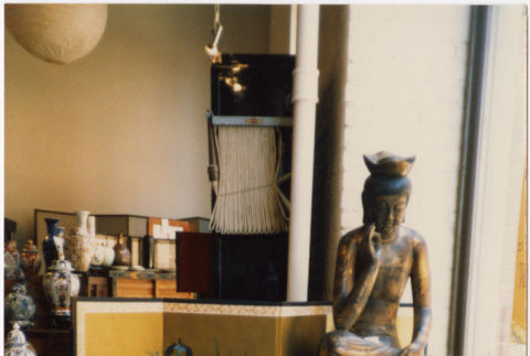 Collection of ceramic decorative items (ddr-densho-424-865)