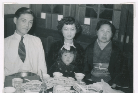 Kawata family dinner (ddr-densho-477-305)